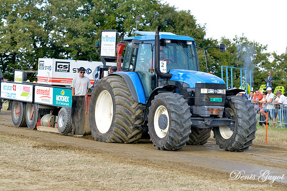 Tracteur Pulling Tannay 2013 (15)