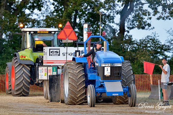 Tracteur Pulling Tannay 2013 (37)