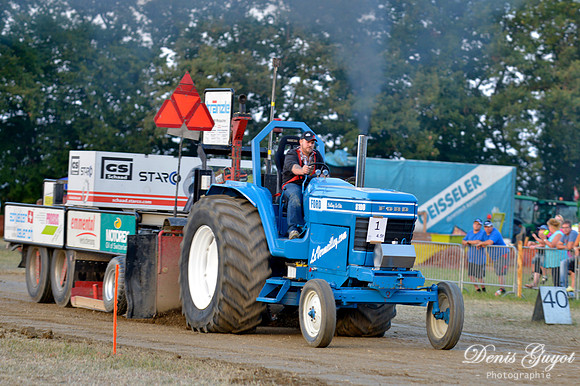 Tracteur Pulling Tannay 2013 (34)