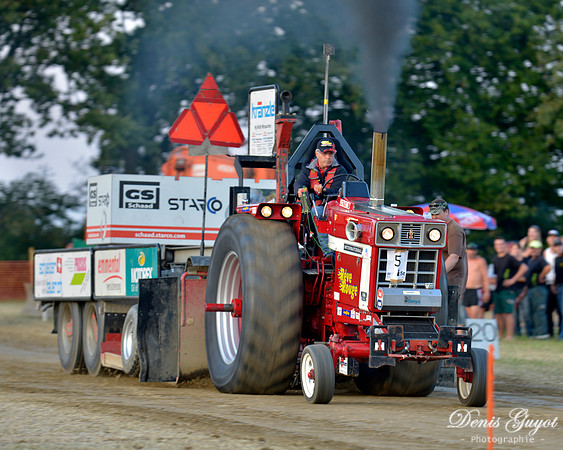 Tracteur Pulling Tannay 2013 (31)